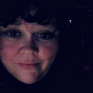 Meet your Posher, Debi